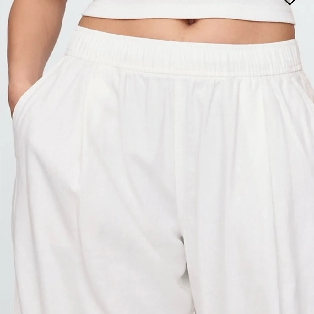 GAP white linen Relaxed Fit Pants - Picture 3 of 14